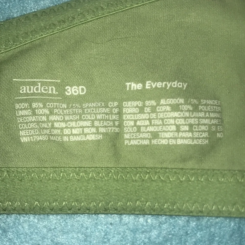 𝅺AUDEN The everyday underwire padded adjustable bra olive green size 36D